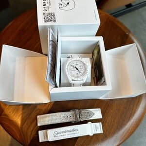 Omega X Swatch Speedmaster Moonwatch Snoopy Watch
